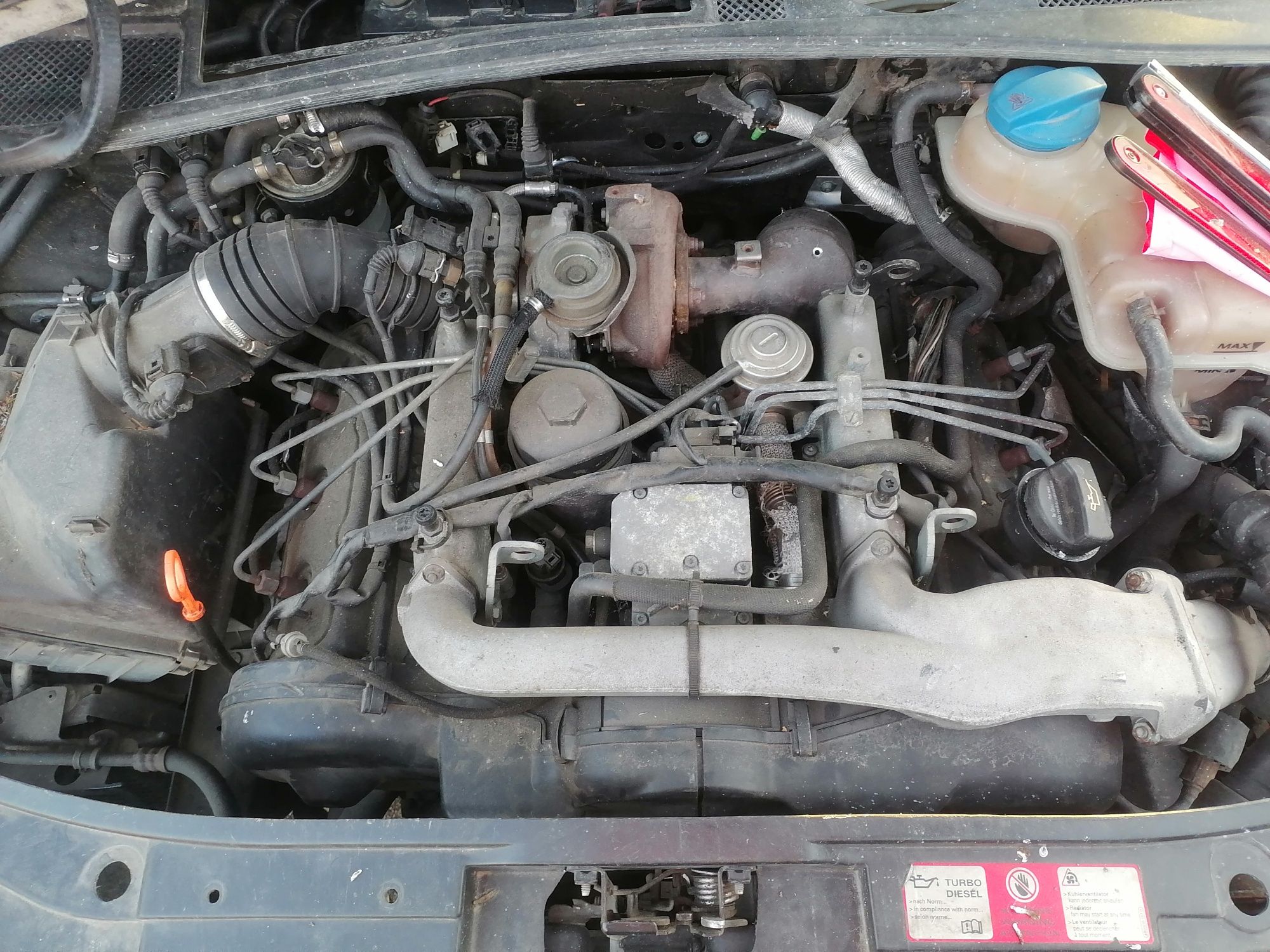 Silnik 2.5tdi v6 AKE 180km Audi a6 c5 kompletny