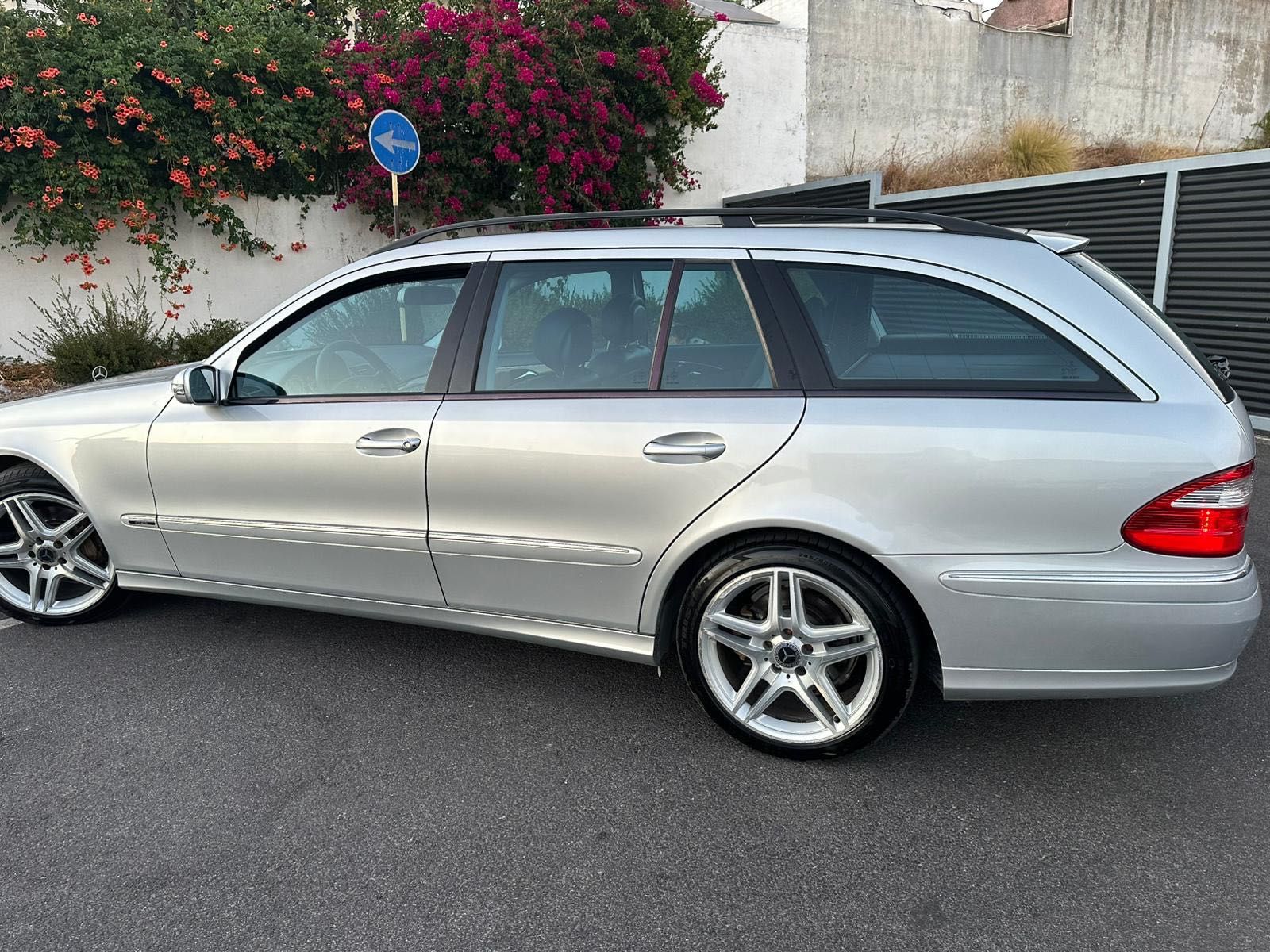 Mercedes e320 v6