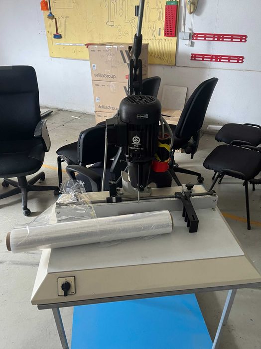 Maquinas gráficas  (furadora de papel)