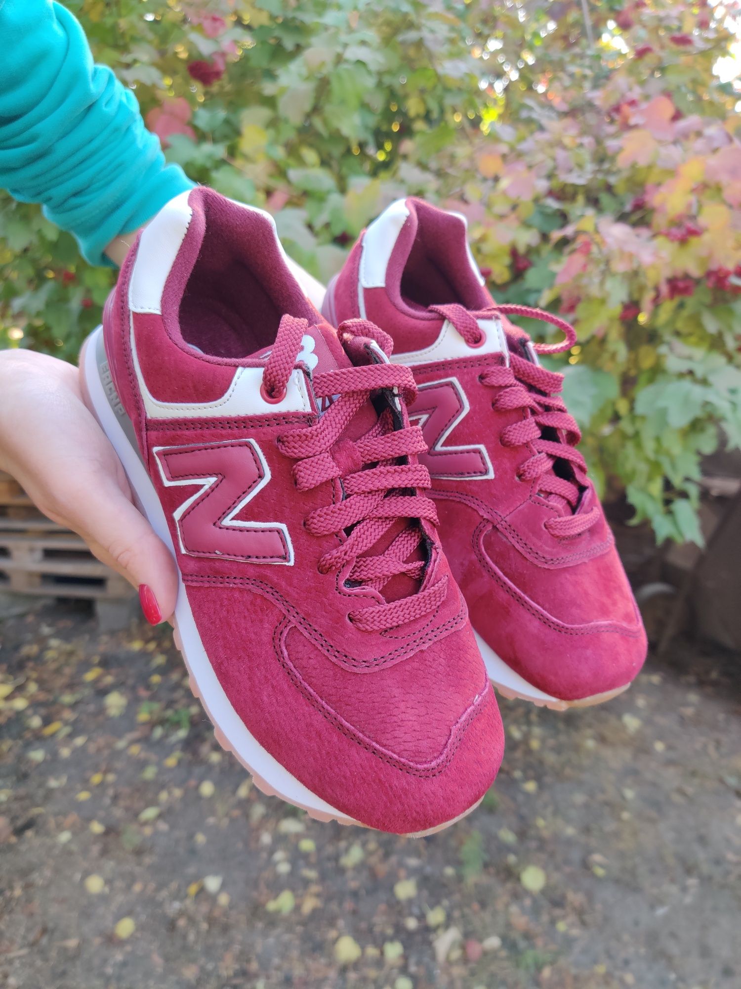 Розпродаж! Кроссовки женские/Кросівки жіночі New Balance Burgundy 574