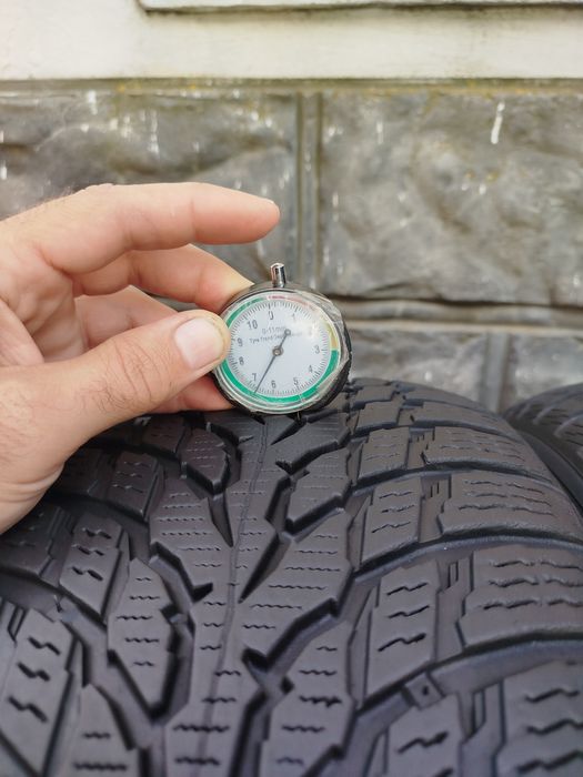Шини зимові 215-55-17 Nokian з Німечини