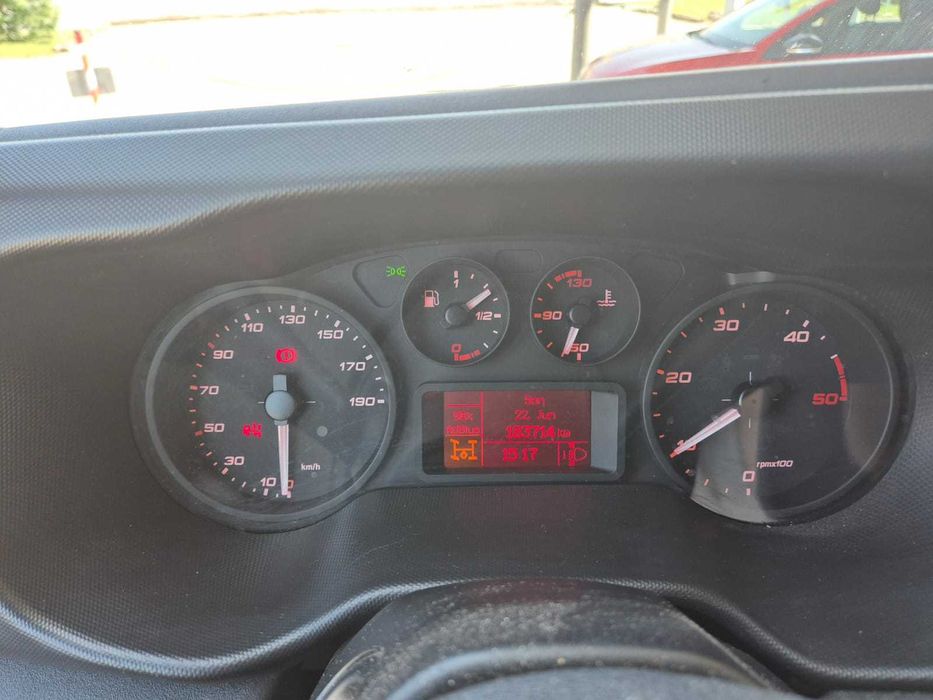 Iveco Daily 70C18 2017 Pomoc drogowa autolaweta brygadowa 7 osób 210KM