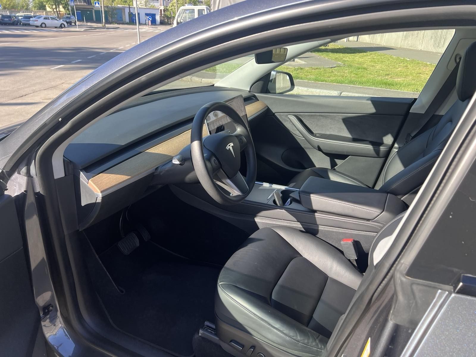 Аренда авто тесла прокат tesla model Y тесла 3 2023 год