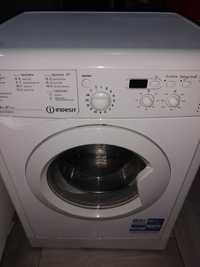 Pralka Indesit IWD61051