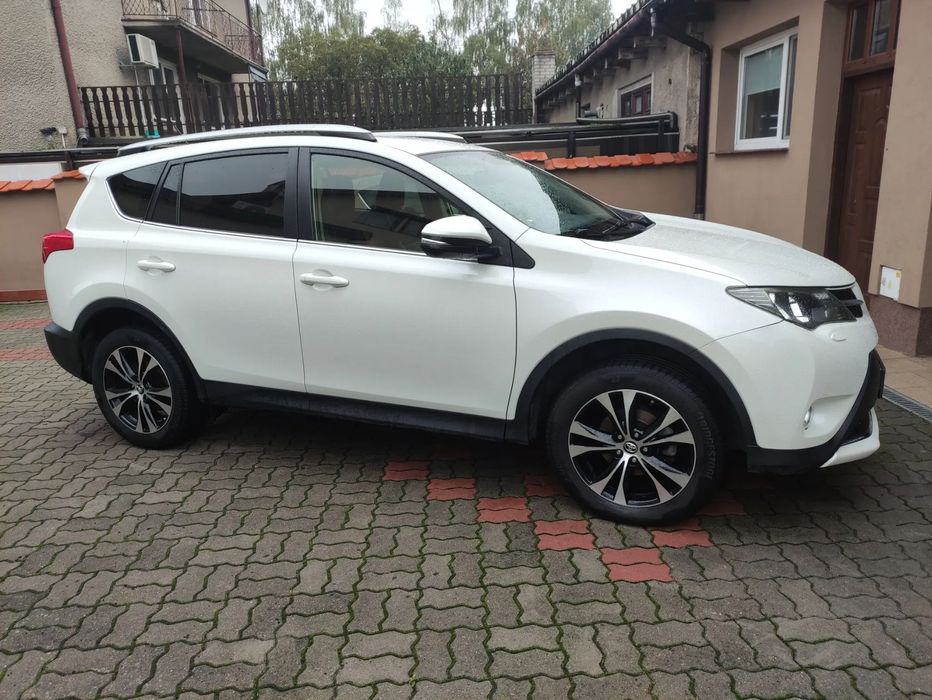 Toyota RAV4 Benzyna + LPG, 2 właściciel, salon Polska, bezwypadkowy, AWD, skóra