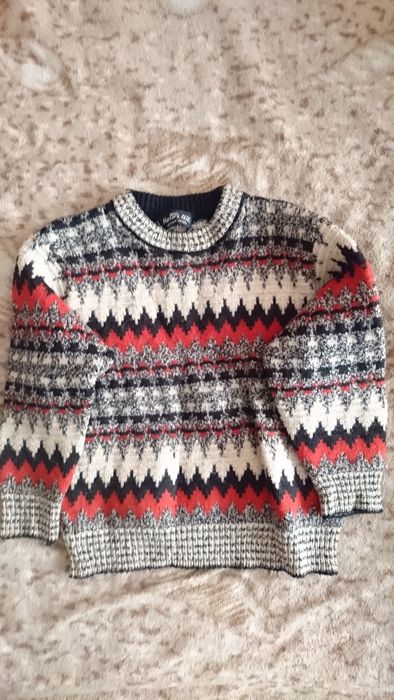 Свитера на мальчика 6-10 лет, 12-13 лет.