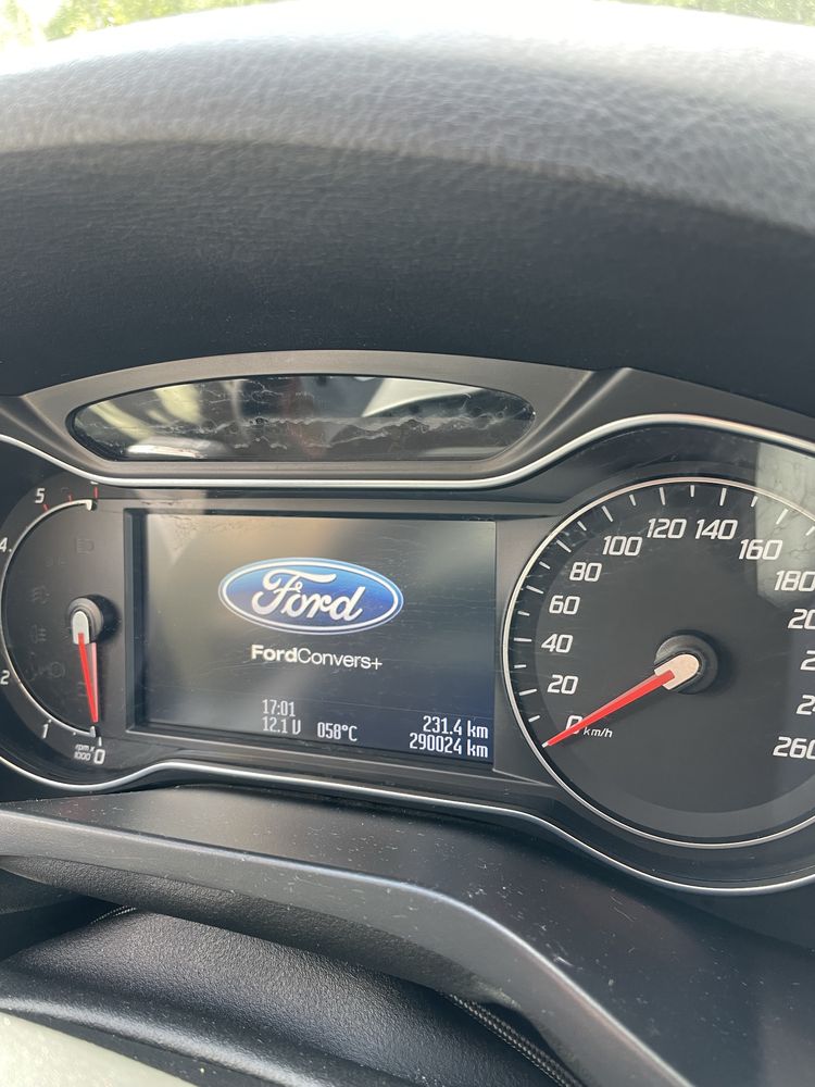 Ford s-max titanium