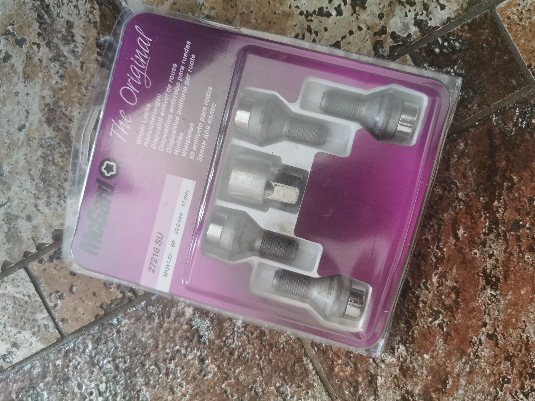 McGARD 27216SU Śruby zabezpieczające do kół felg 4 szt. M12 x 1,25