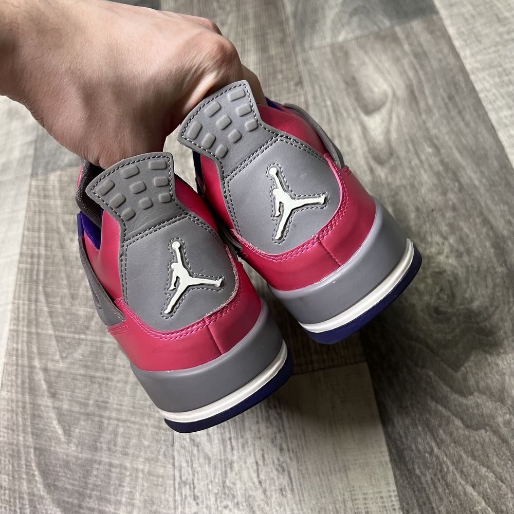 Кросівки жіночі Nike Air Jordan 4 Retro Pink Foil