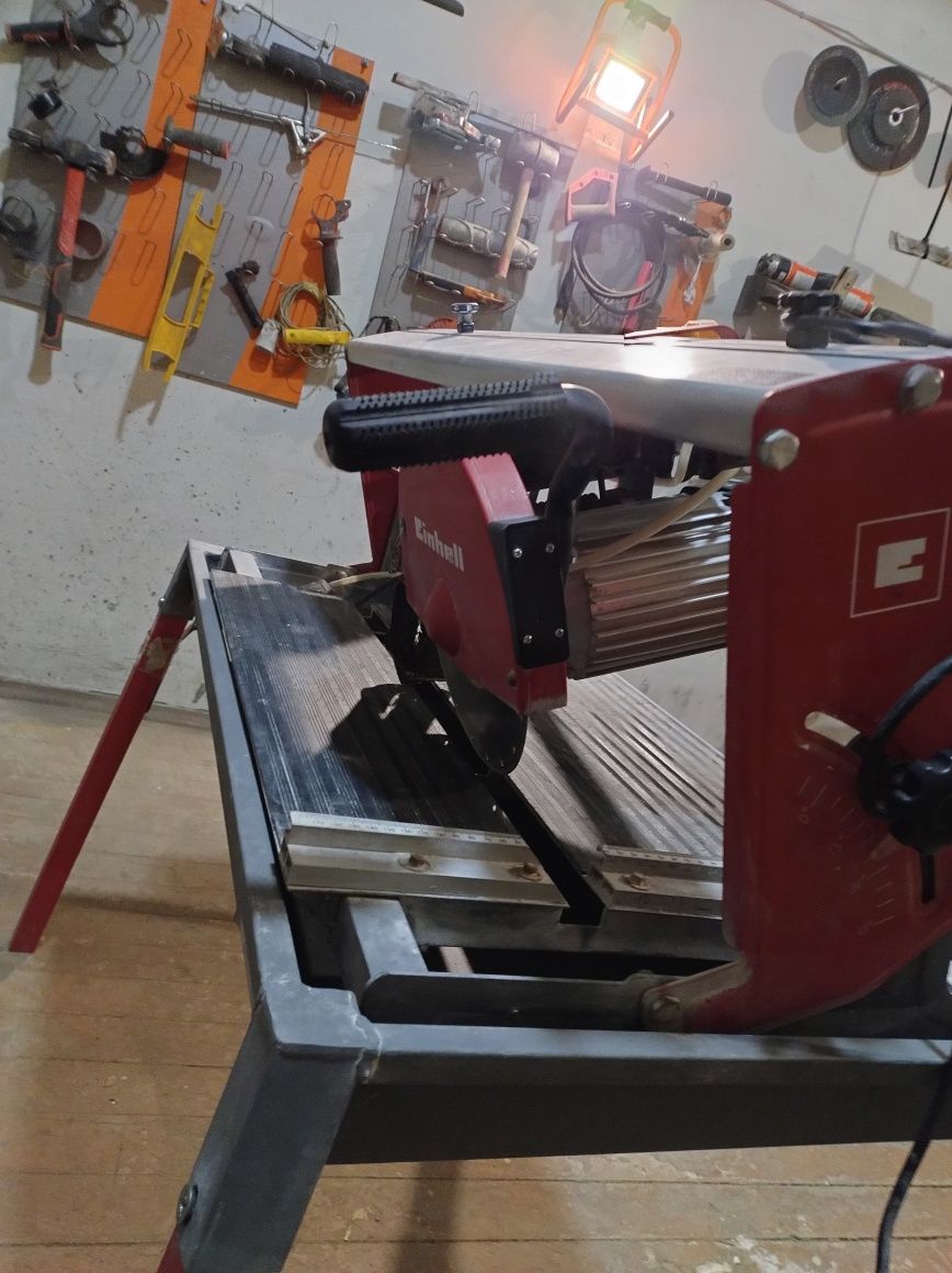 Срочно супер профессиональный камнерез Einhell TE-SC 570 L.