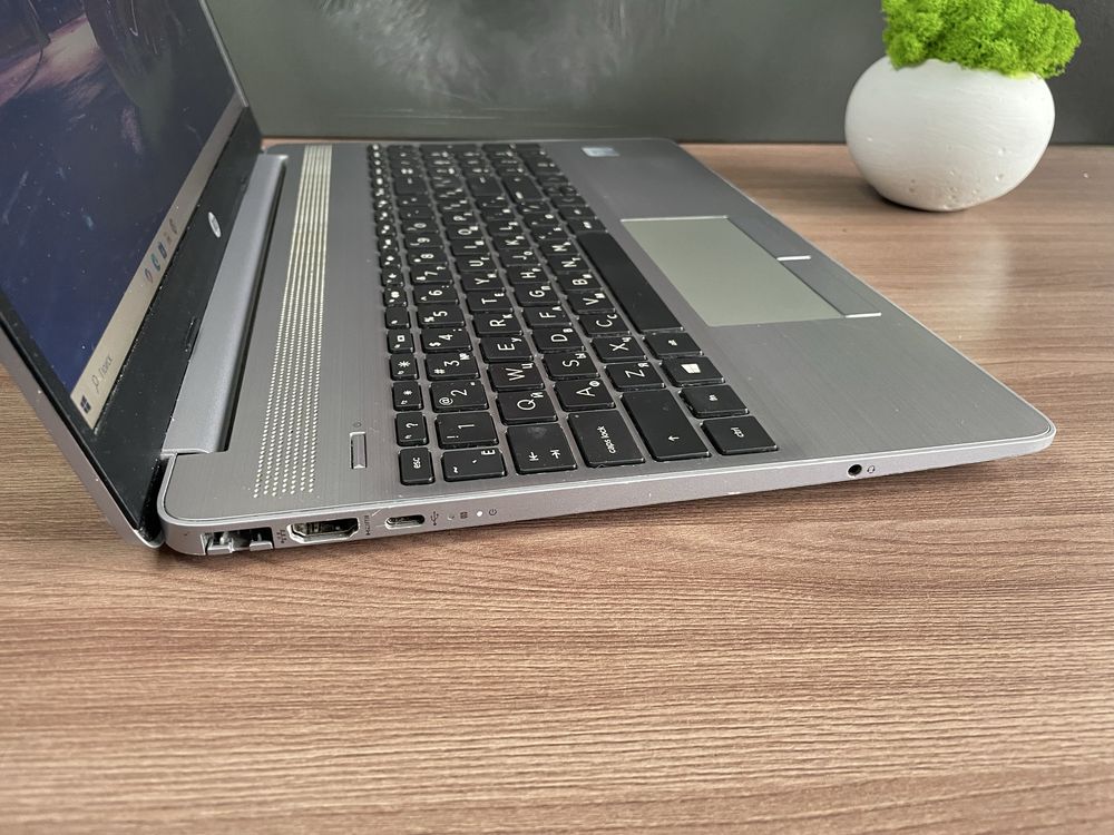 Мощный игровой ноут  HP FHD IPS i3-1005/8GB/512 SSD/GeForce MX130 2GB