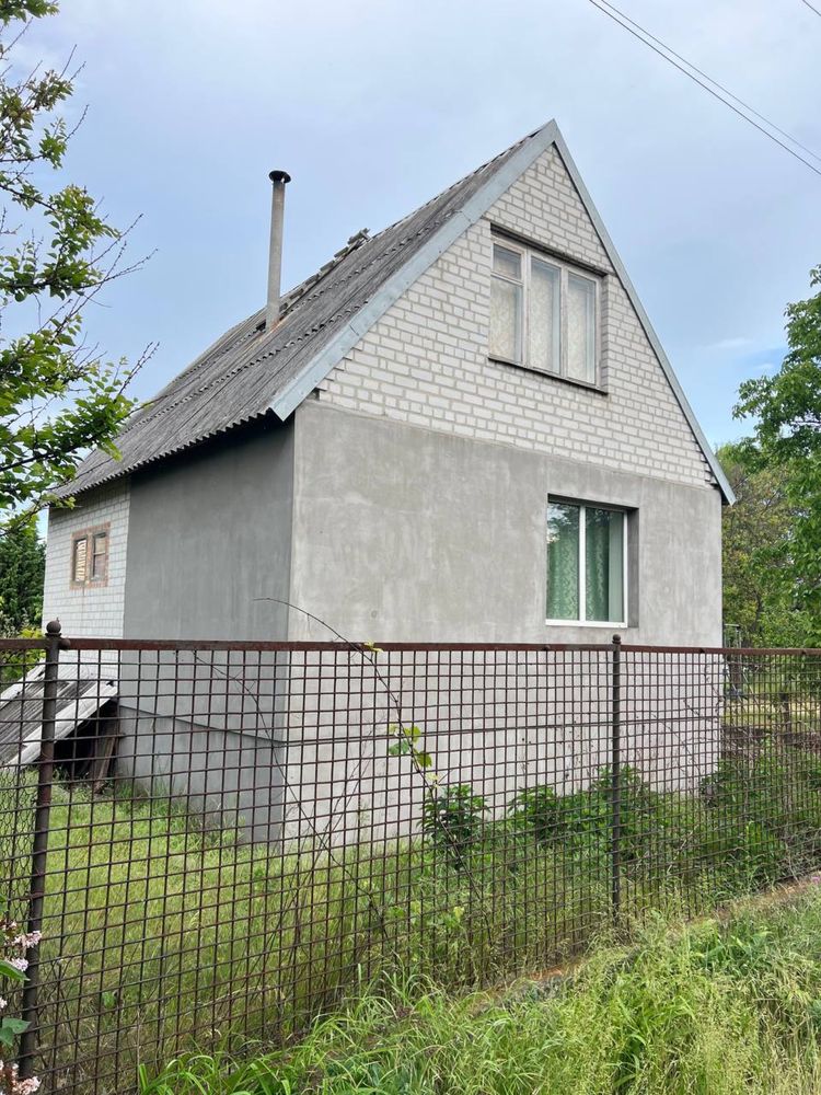 Продам дом-дачу в Новоселовке
