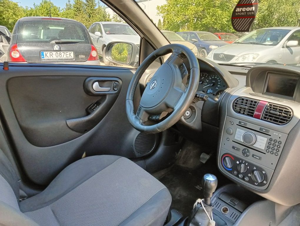 Opel Corsa 1,3 diesel 04r bdb stan zadbana do jazdy długie opłaty