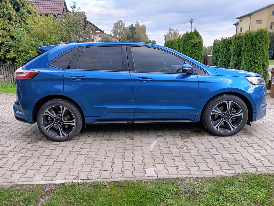 Bardzo ładny Ford Edge ST