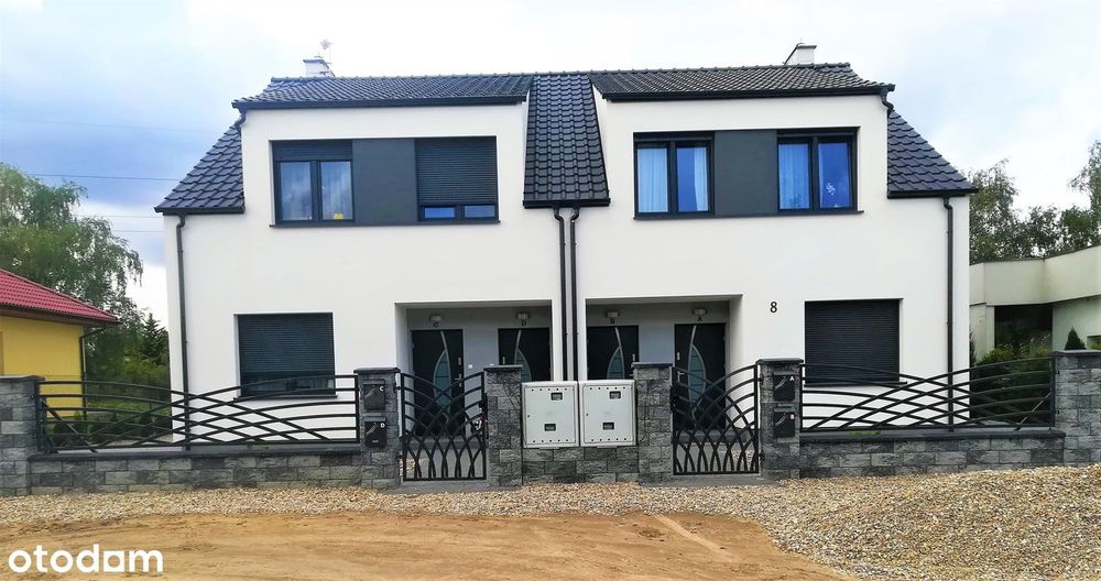 Bezczynszowe mieszkanie z małym ogródkiem i parkingiem za bramą