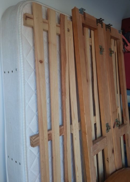 Cama pinho de solteiro com colchão