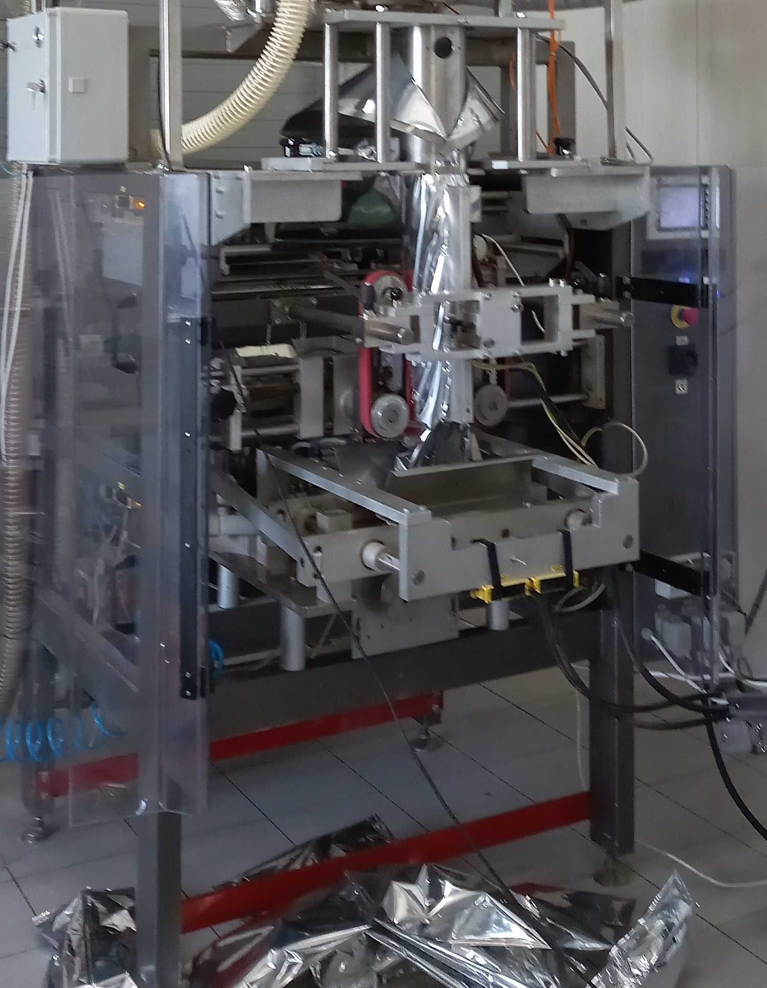 Maszyna pakująca automat pakowaczka pionowa