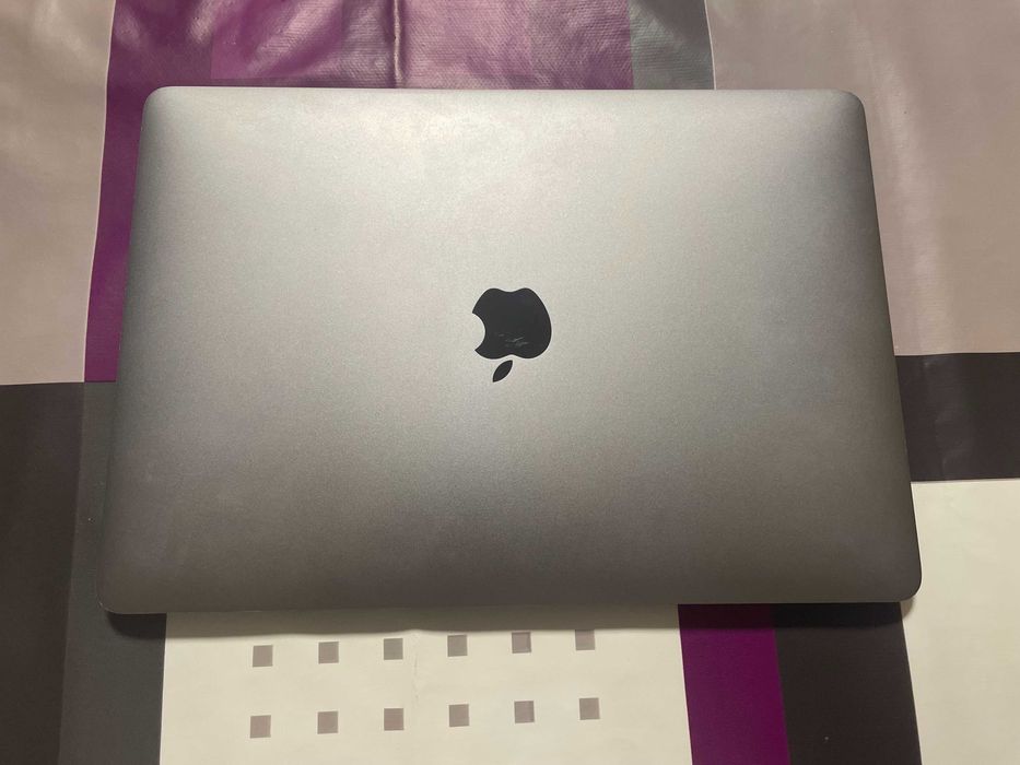 Macbook Pro 13,2 com Touchbar | 16GB | 512 GB