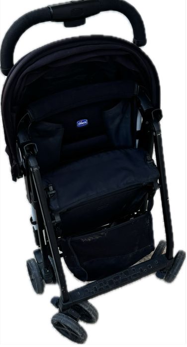 Carro chicco ohlalá com capa plastica nova, nunca usada