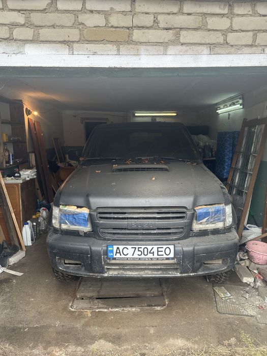 Продам Isuzu trooper 3.0d 2000р