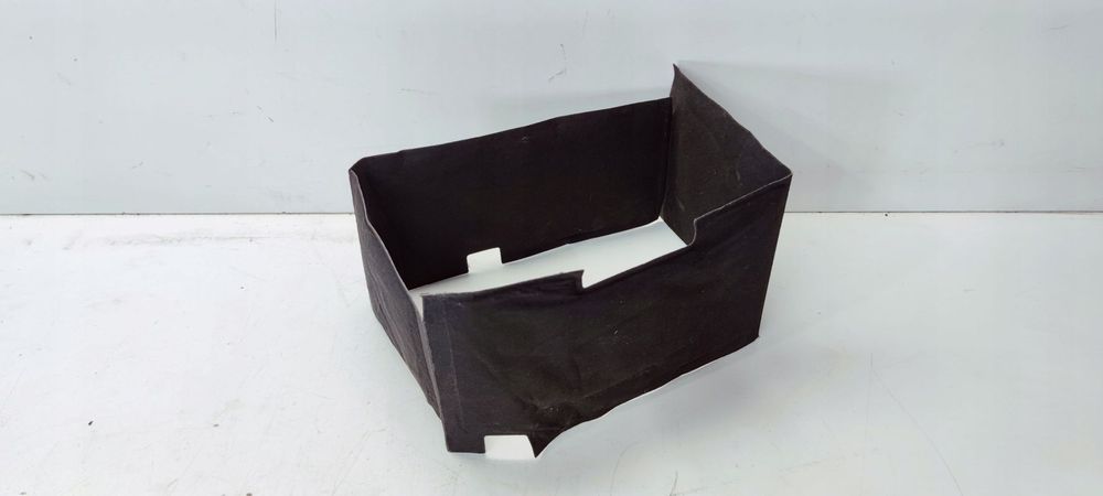 OCIEPLACZ AKLUMULATORA AUDI Q3 8U VOLKSWAGEN SEAT SKODA 1K0915418G