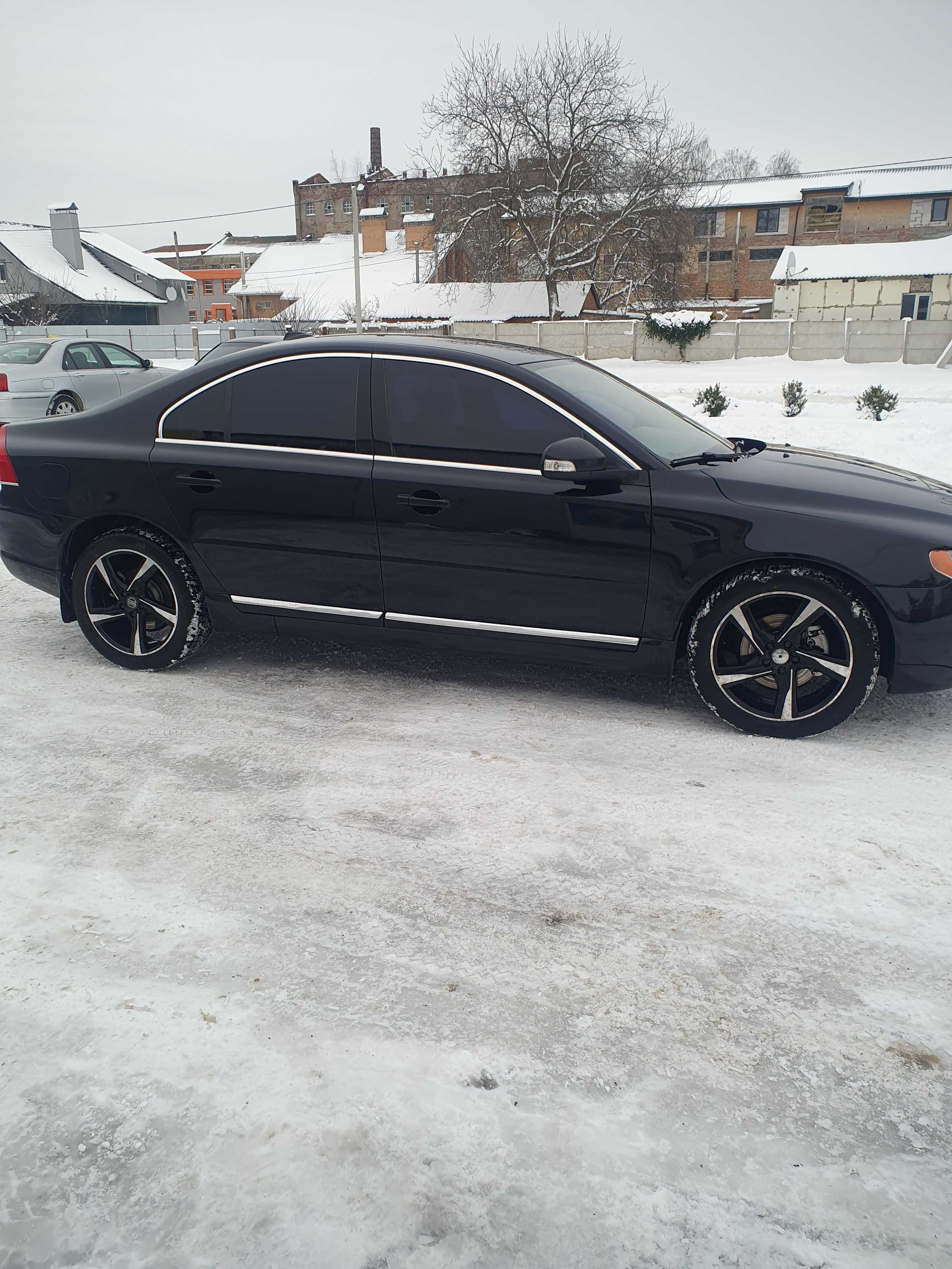 Продам авто VOLVO S80