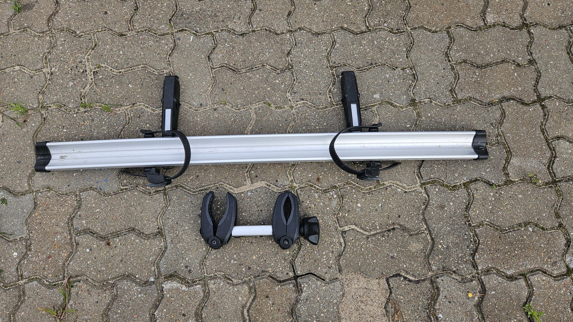 Thule VeloSpace XT3 939 + 4 rower