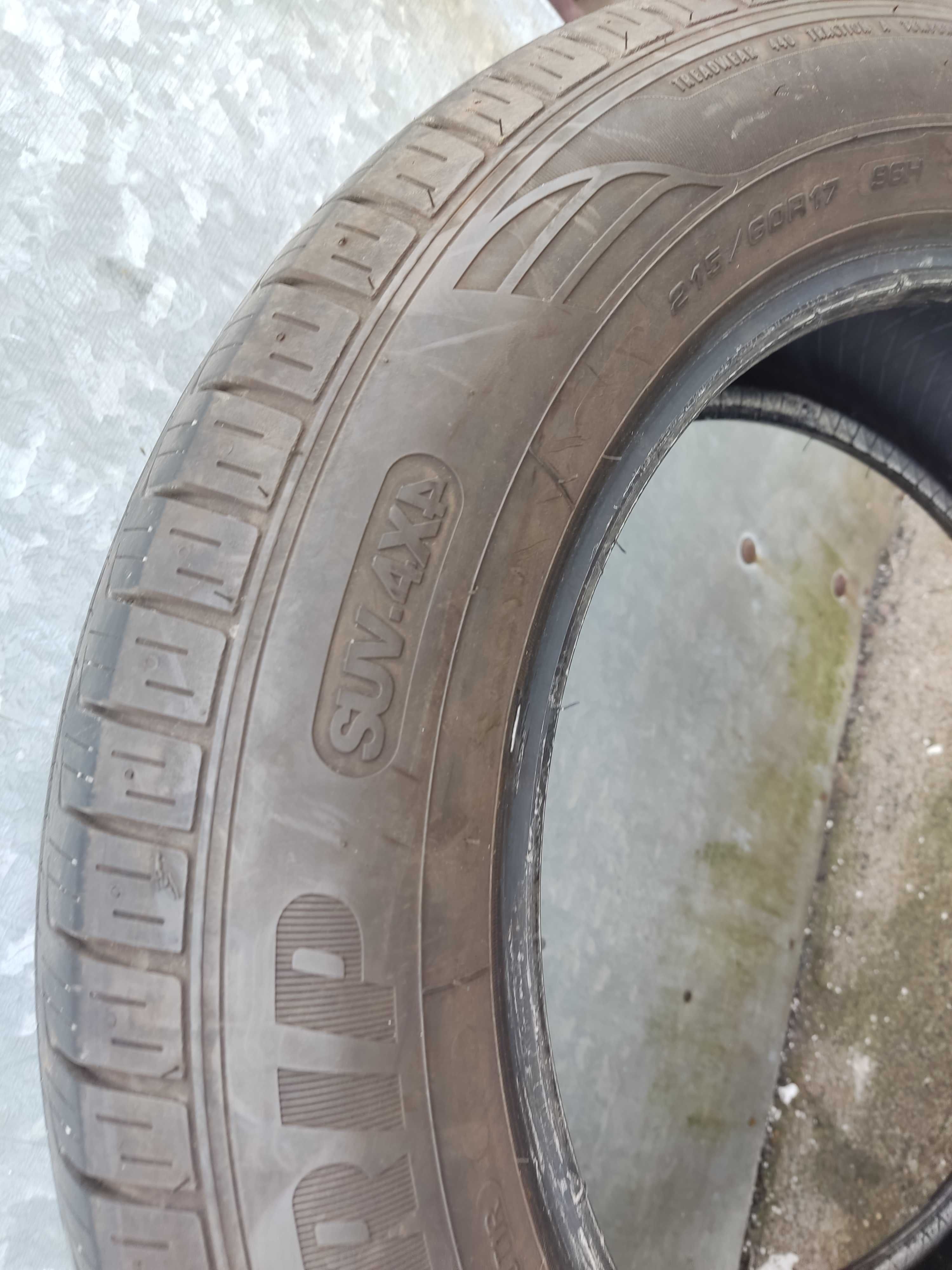 Opony 215/60/17 Goodyear Efficientgrip  komplet SUV 4X4