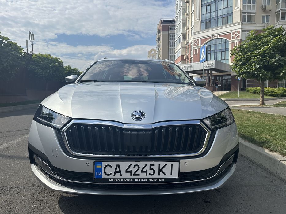 Автомобіль шкода Октавія А8