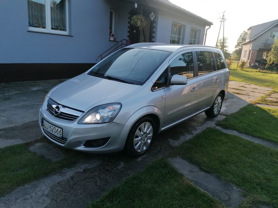 Opel Zafira B 1.7 CDTI, 125 KM, 2009