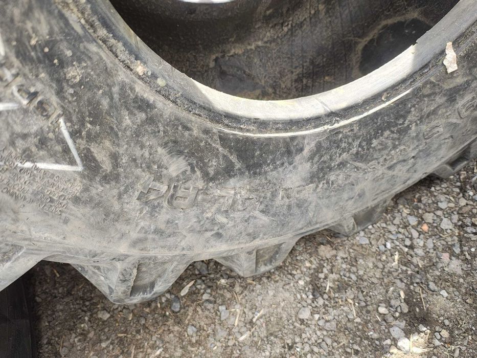 Opona przemysłowa 18-19.5 Camso ładowarka Manitou Merlo Mecalac
