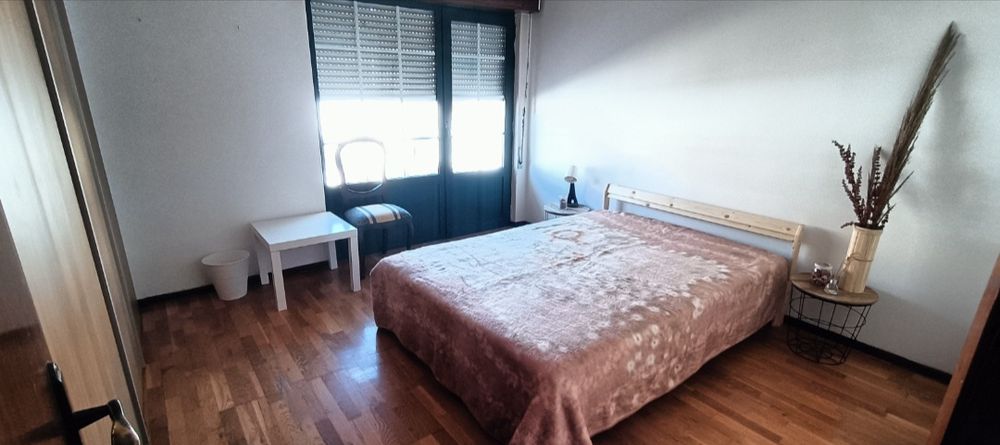 Quarto para arrendamento em Samora Correia