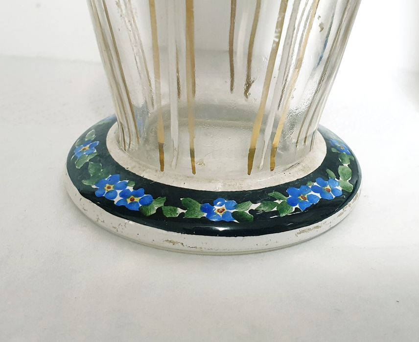 Par de lindissimas antigas jarras Arte Nova em cristal esmaltado à mao