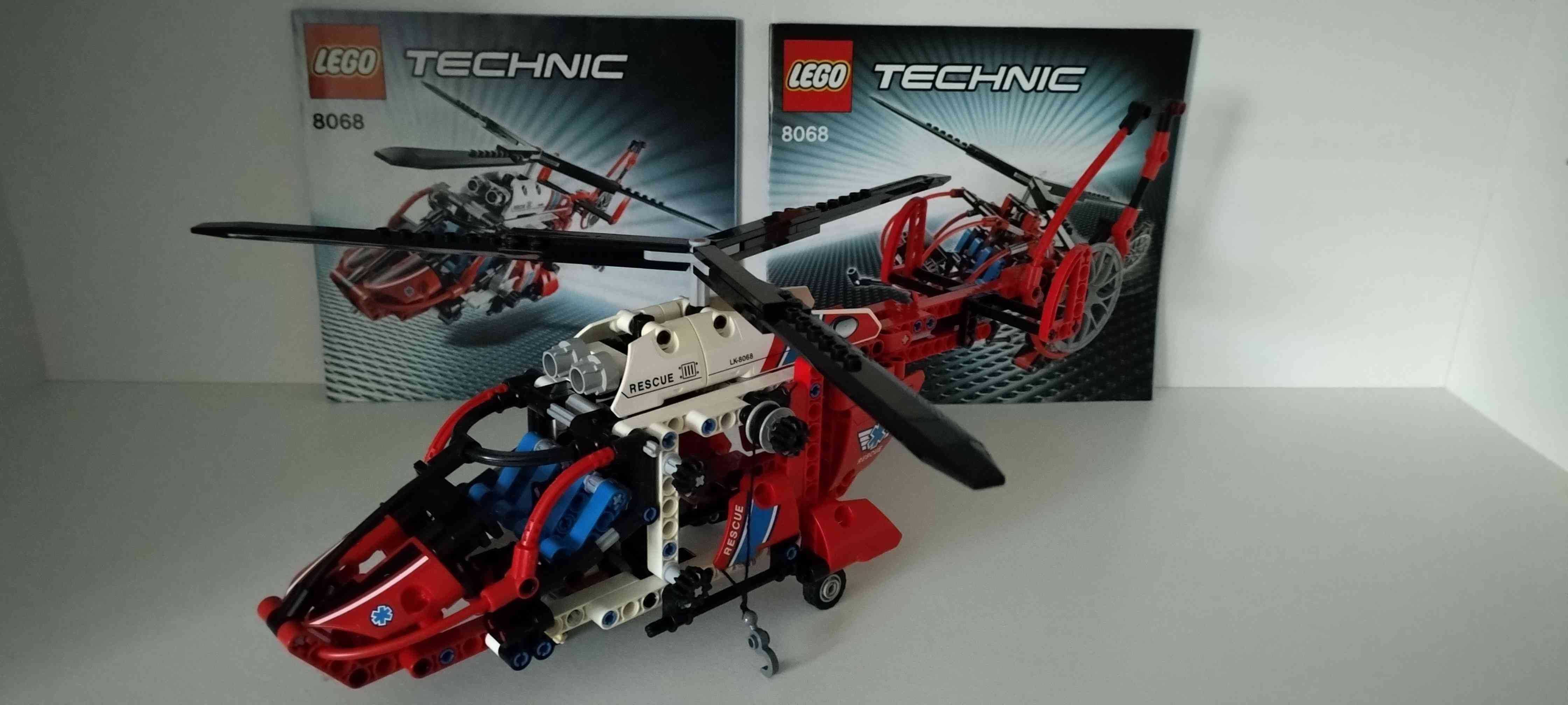 Lego Technic 8068 com oferta de portes em correio registado.