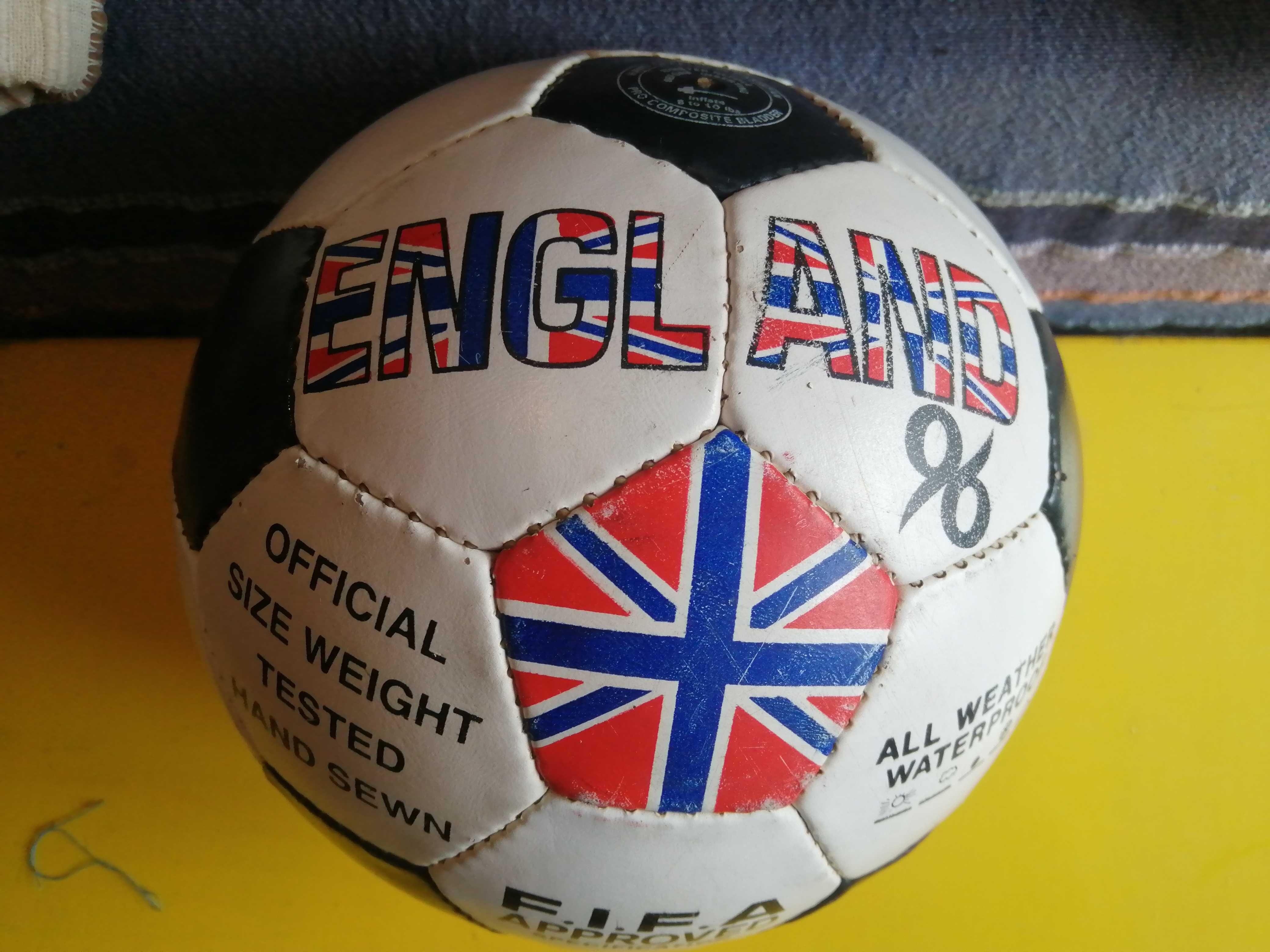 Bola oficial de futebol da FIFA England 96