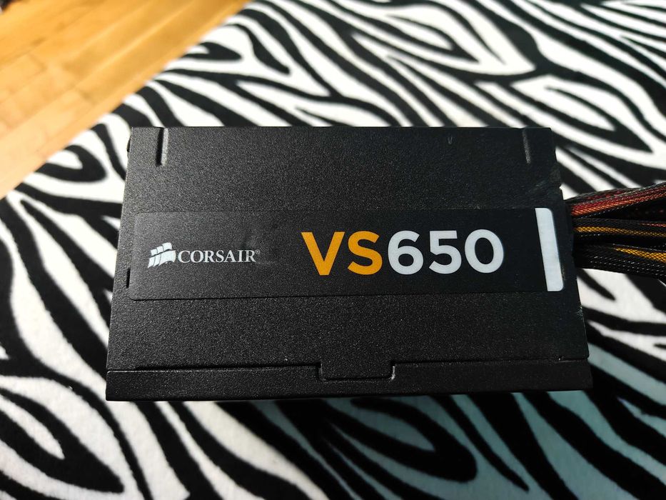 Zasilacz Corsair VS650