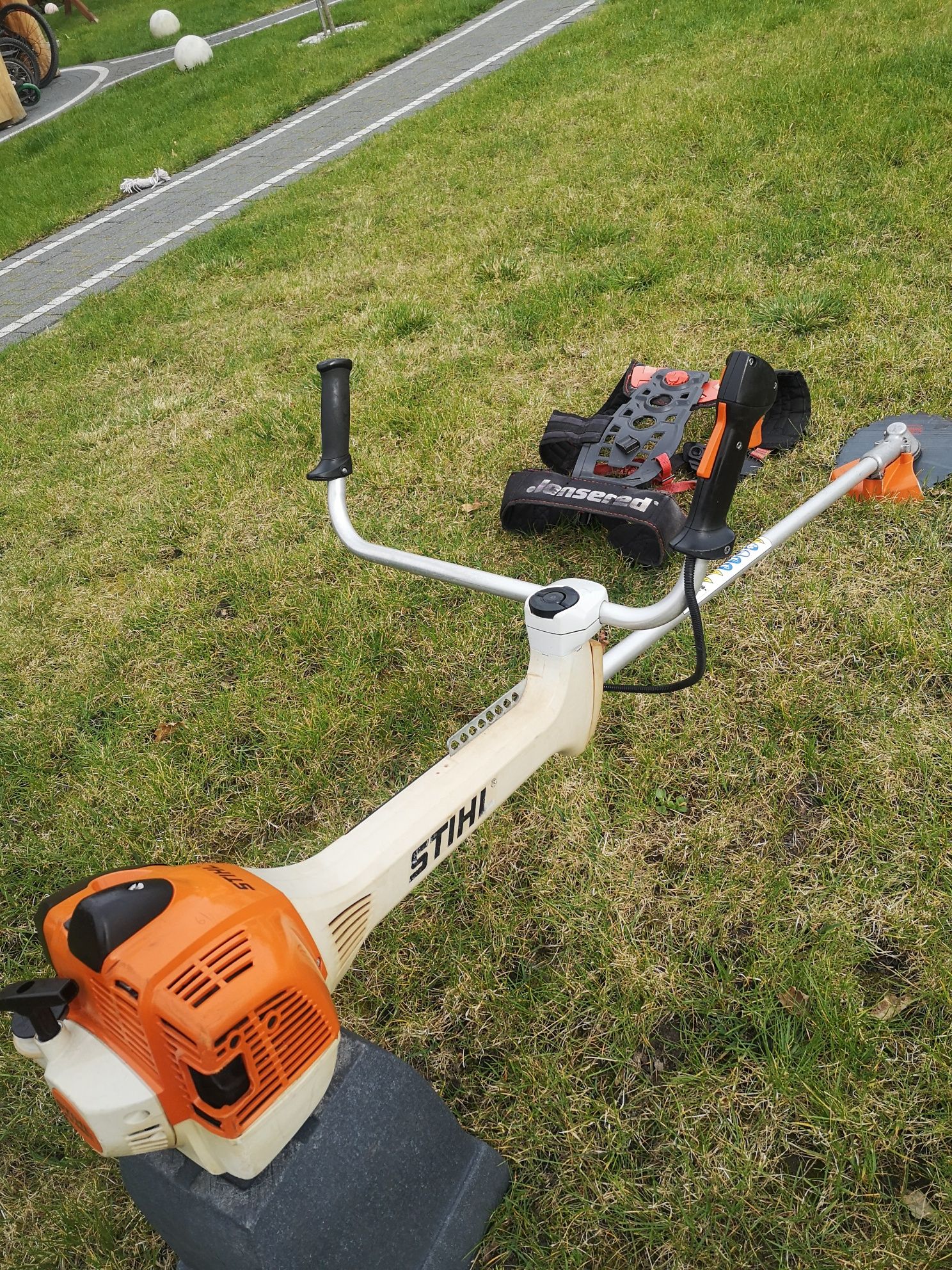 Kosa spalinowa Stihl FS 460 C o mocy 3KM