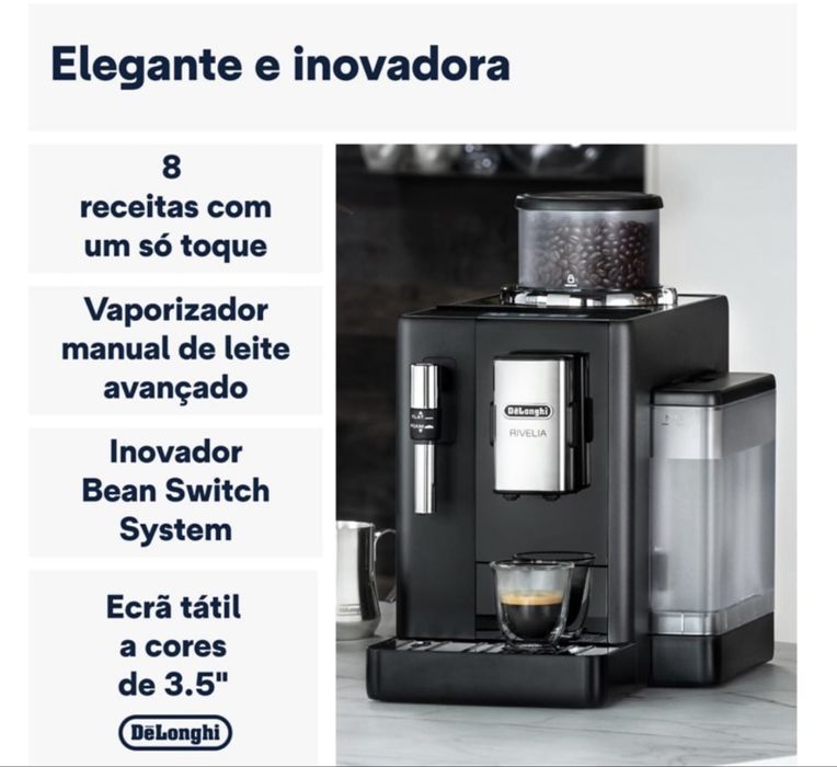 Máquina de café com moedor automático
