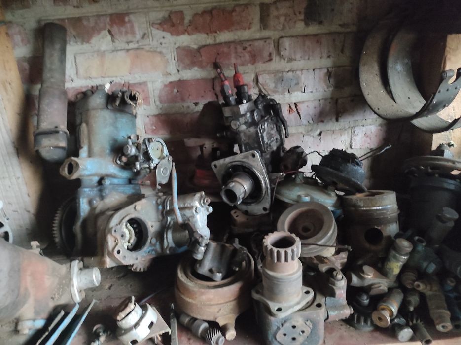 Двигун т-40 запчастини