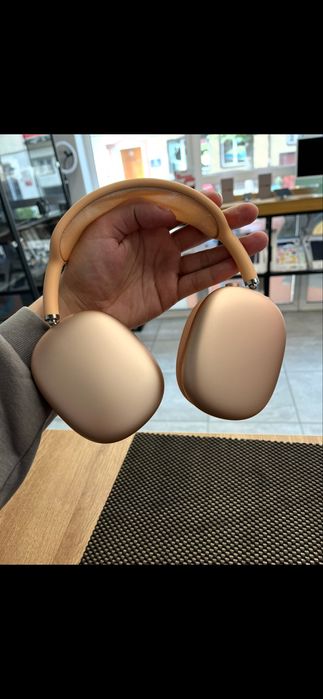 Airpods max 285$