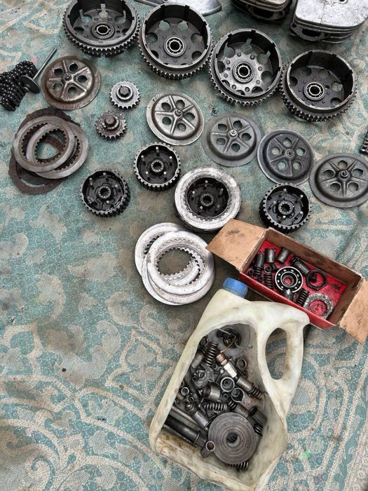 Сцепление ИЖ юпитер, крышки, корзины, звездочки, диски и тд