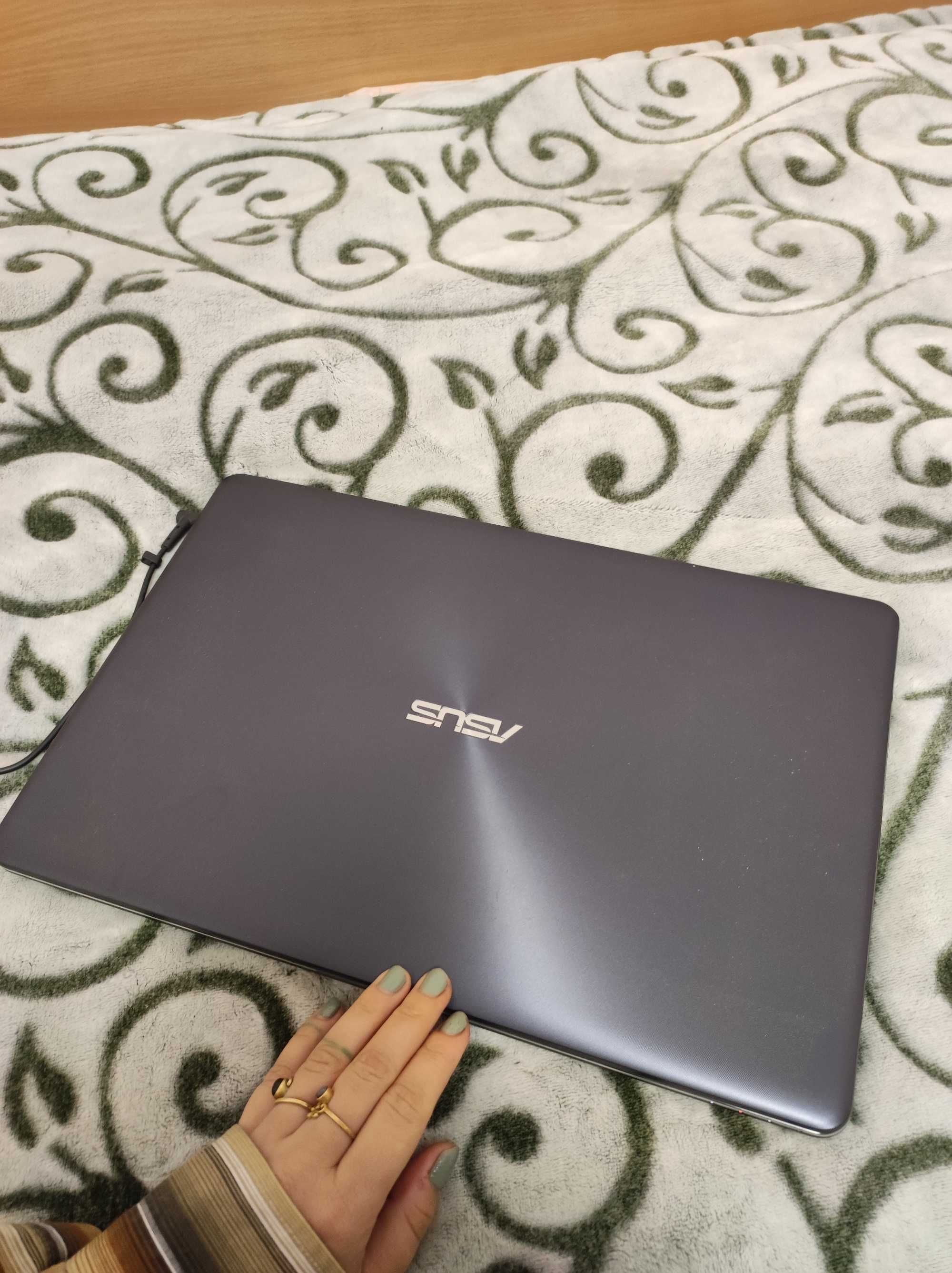 Asus vivobook X542U невикористаний