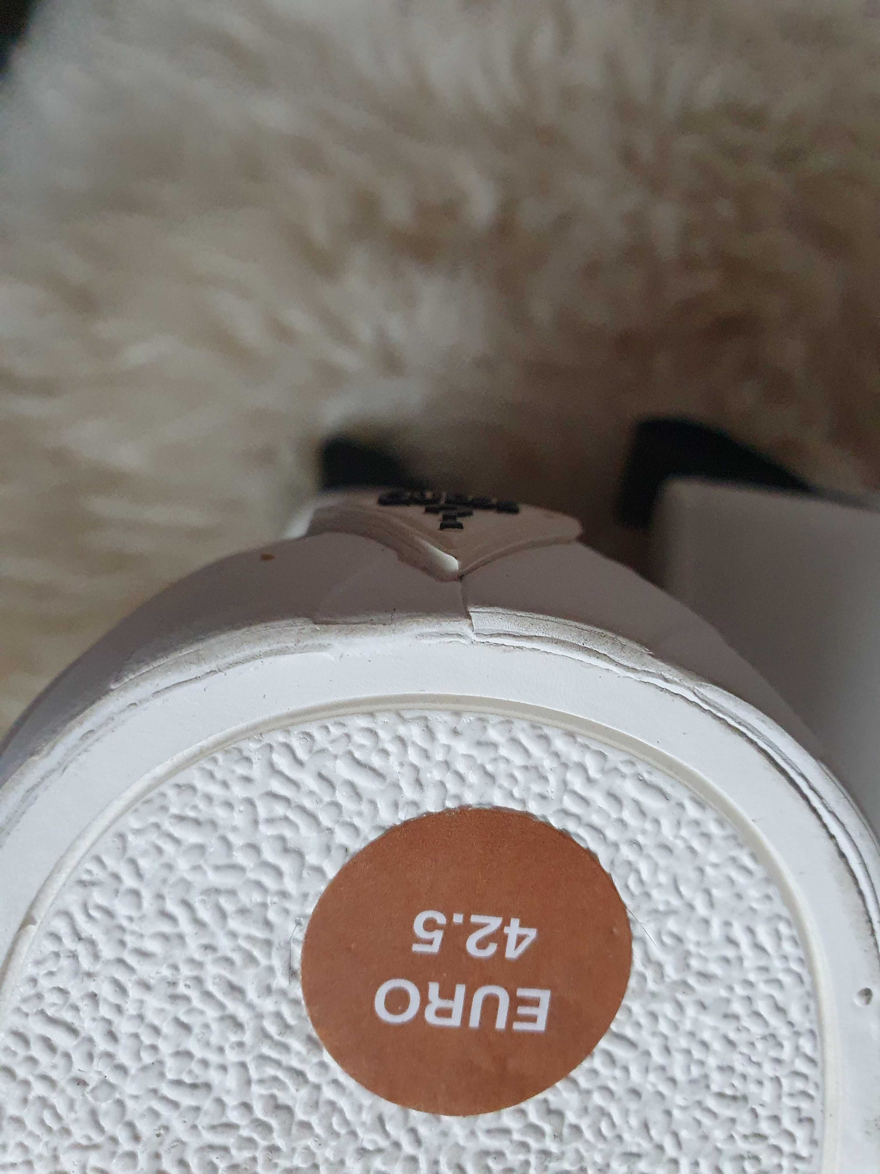 Guess buty, modne białe HIT wiosna ,lato 25.