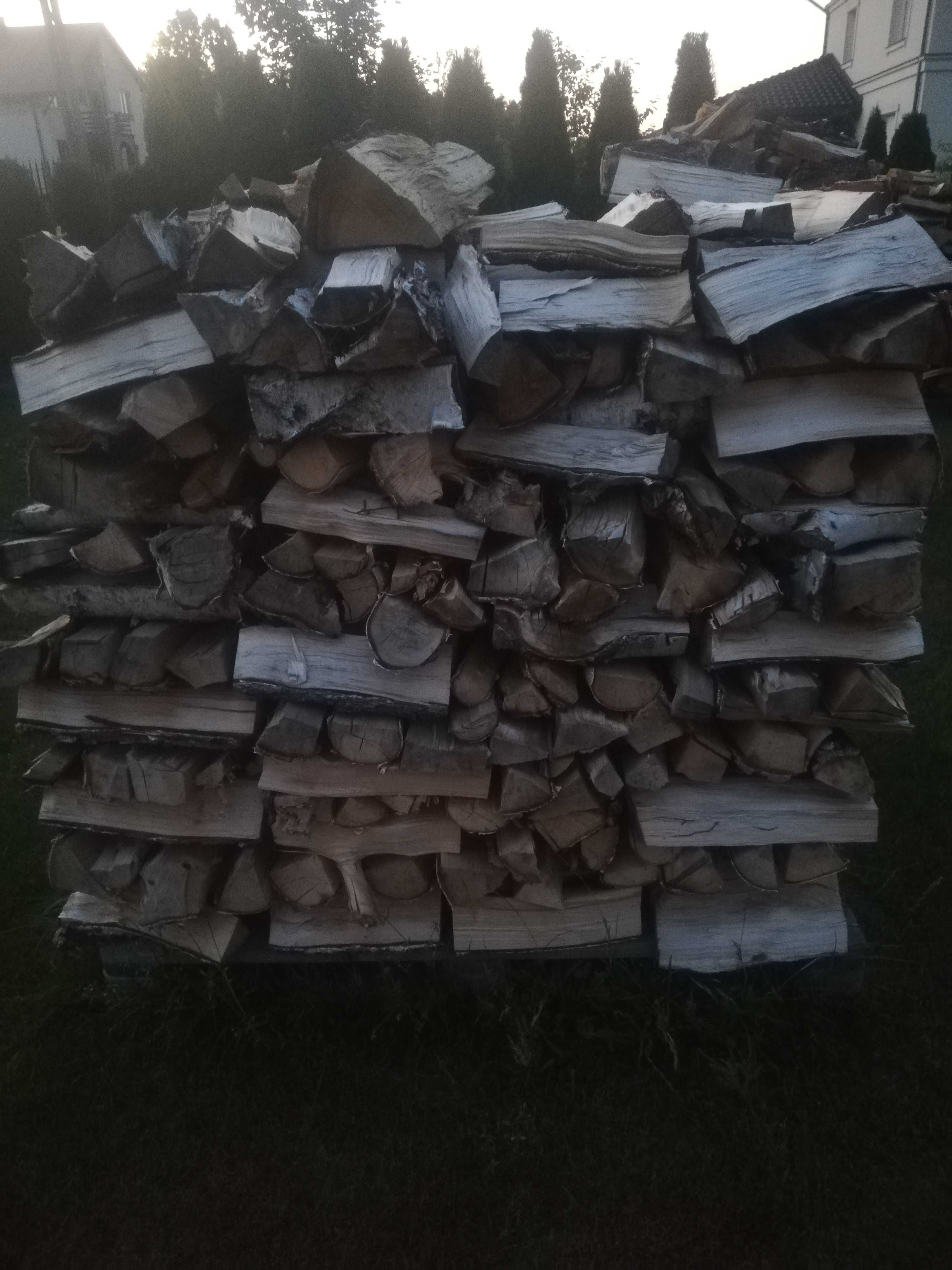 Drewno opałowe do kominka w szczapach układane - Brzoza z 2022 r.