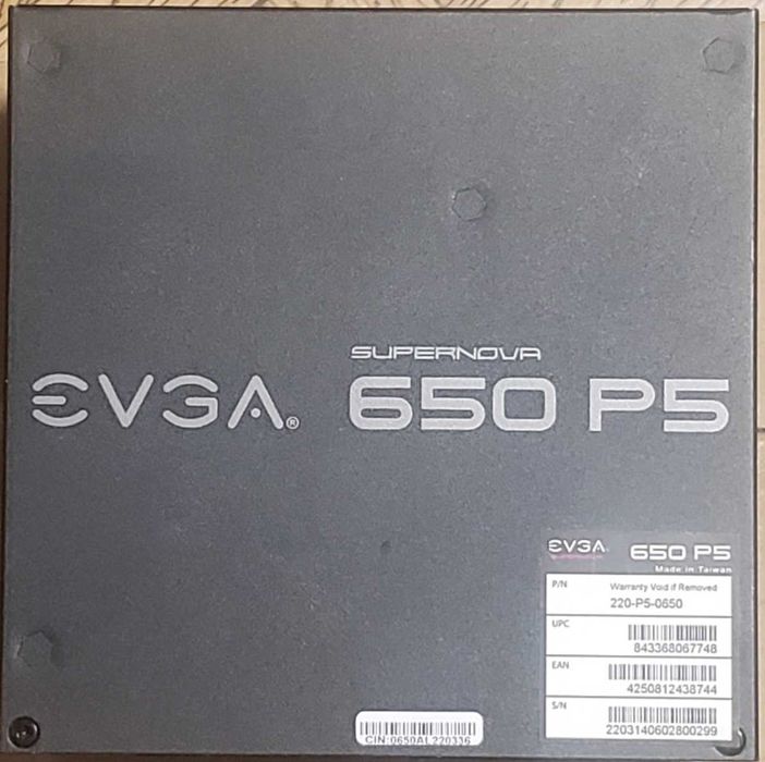 Блок питания EVGA 650 P5. 80+ platinum. неисправный.