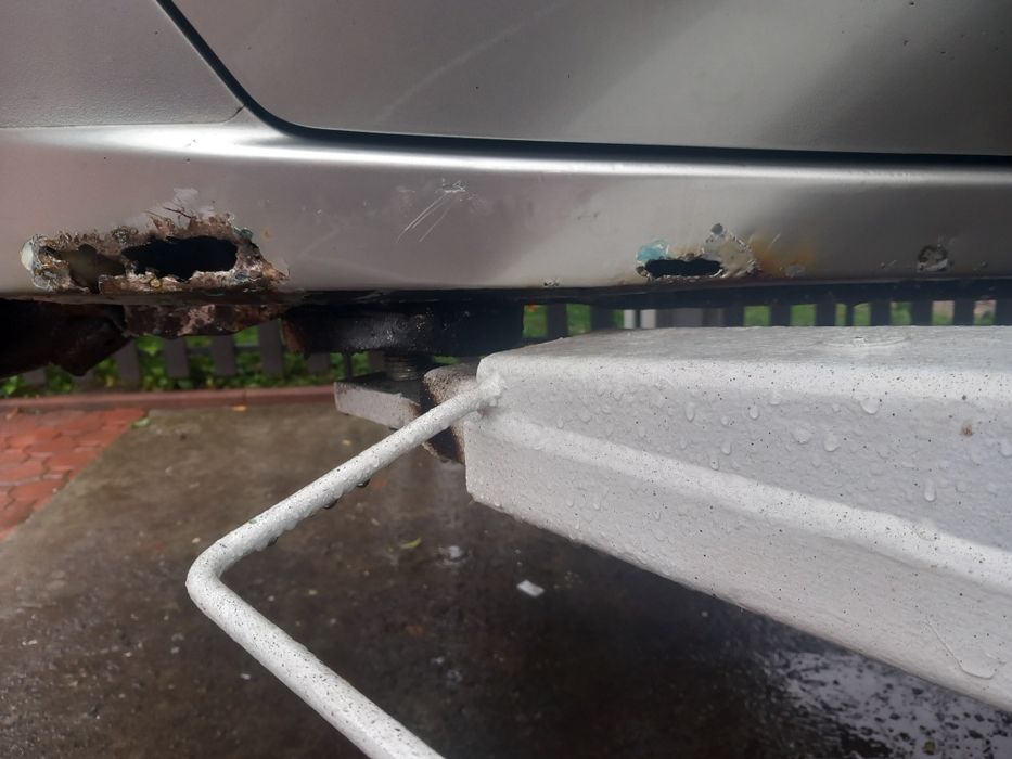 Konserwacja podwozi, usuwanie korozji z nadwozia poprawki  lakiernicze