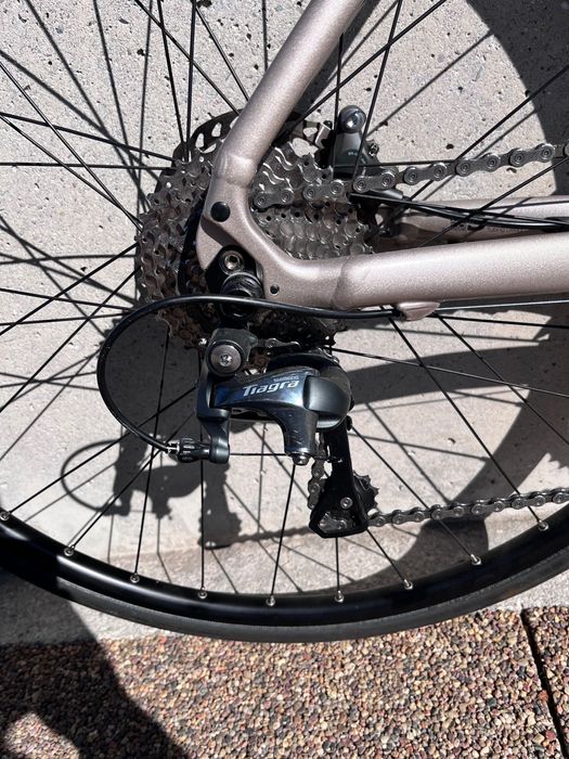 Rower elektryczny szosowy LAPIERRE E-Sensium 3.2 Rozmiar S i M