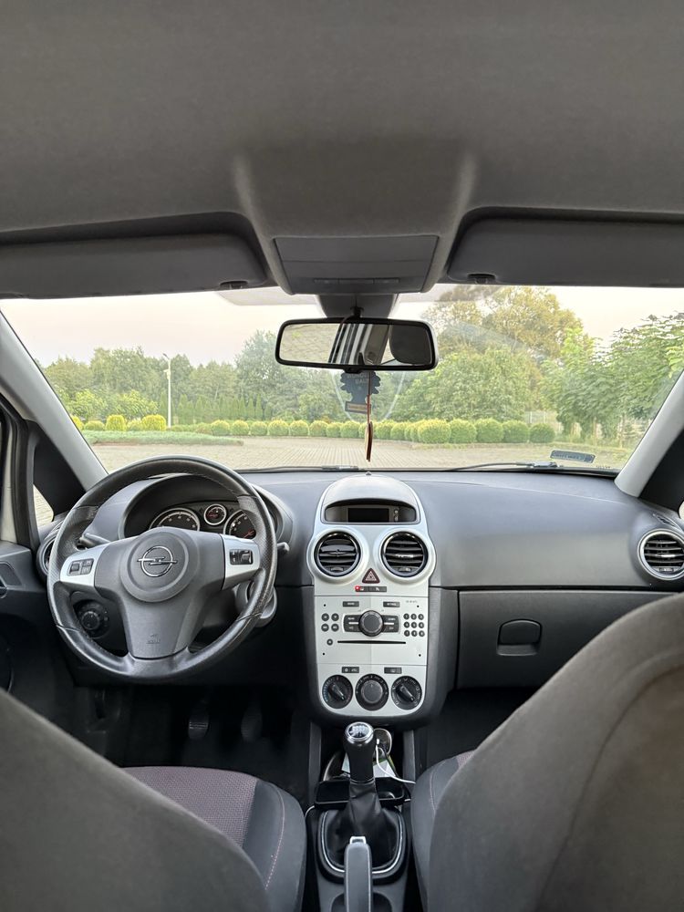 Opel corsa D 2006r.
