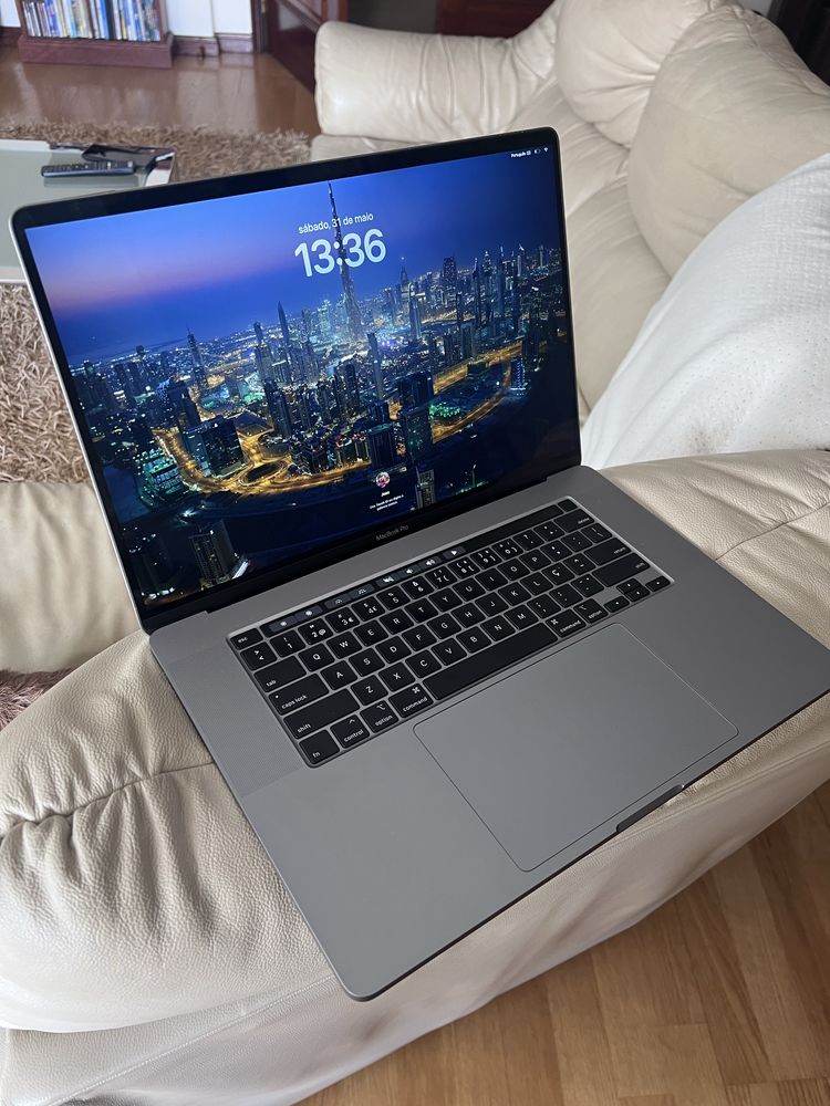 Macbook Pro i9 2019 NOVO