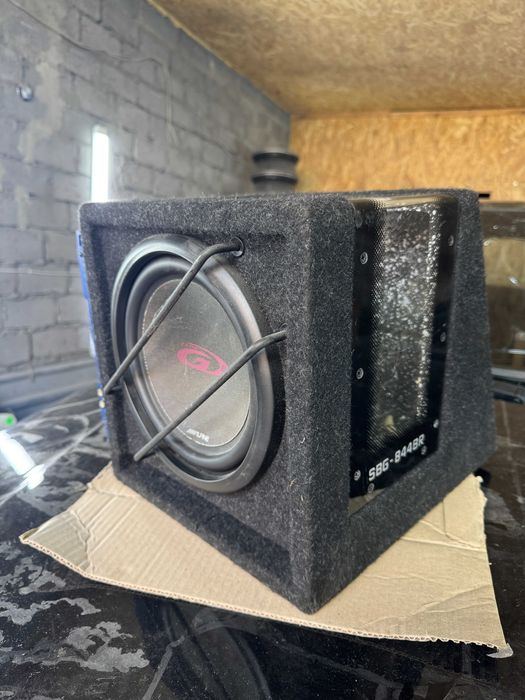 Автомобільний сабвуфер Alpine с Усилителям Blaupunkt 400 Watt